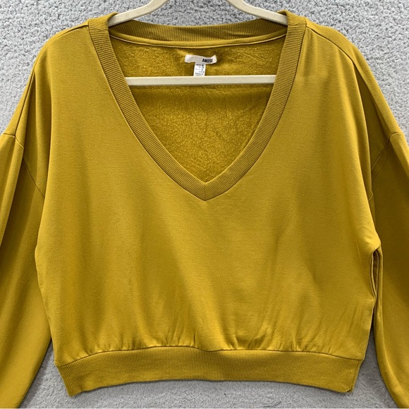 Amuse Society Mustard Yellow Cropped Top Sweater Size M Puff Long Sleeve V-Neck - Picture 5 of 9